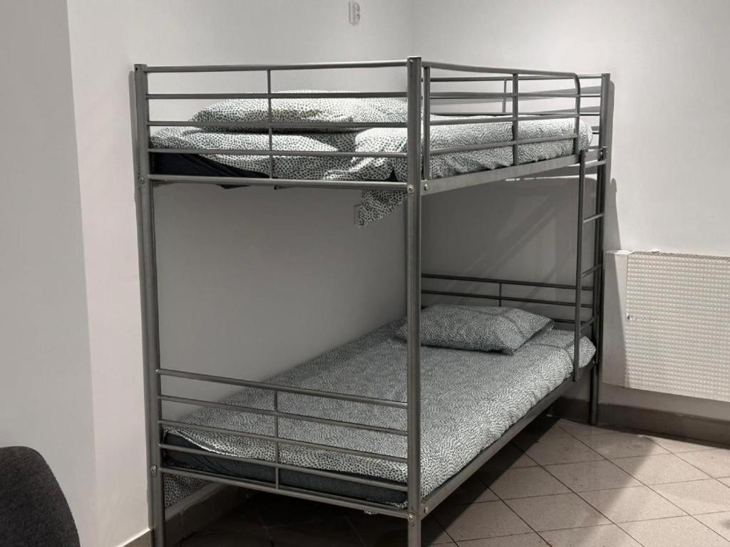 Golebia Hostel Poznań Esterno foto